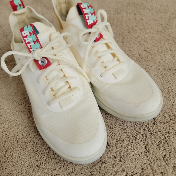 Bala Nurse Sneakers 8 - Picture 4 of 7